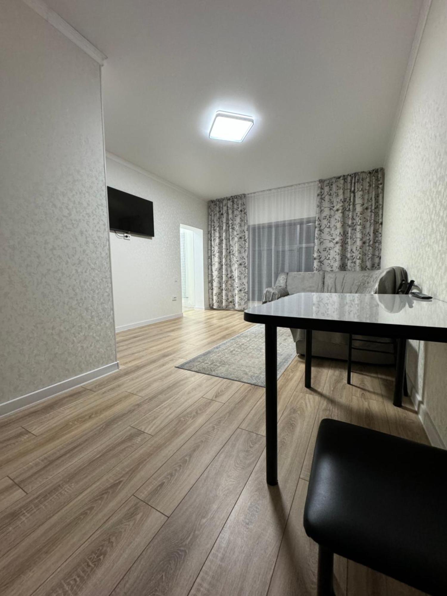 Hotel Алые Паруса à Cholpon-Ata Extérieur photo
